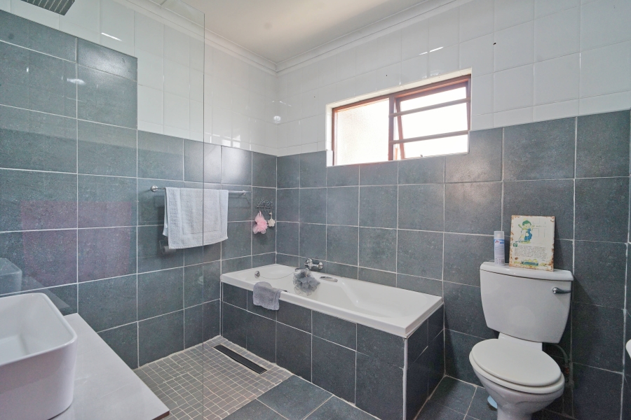 4 Bedroom Property for Sale in Kaysers Beach Eastern Cape
